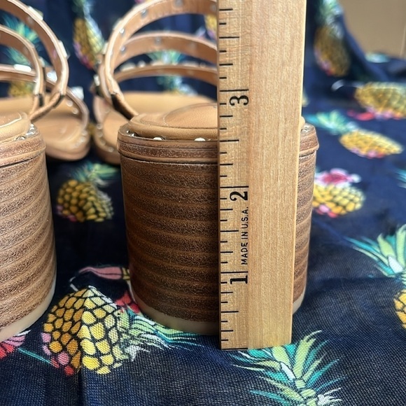 Brand New Madden Girl Roamm Block Heeled Dress Sandals Tan w/ Silver Tone Studs - Picture 9 of 14